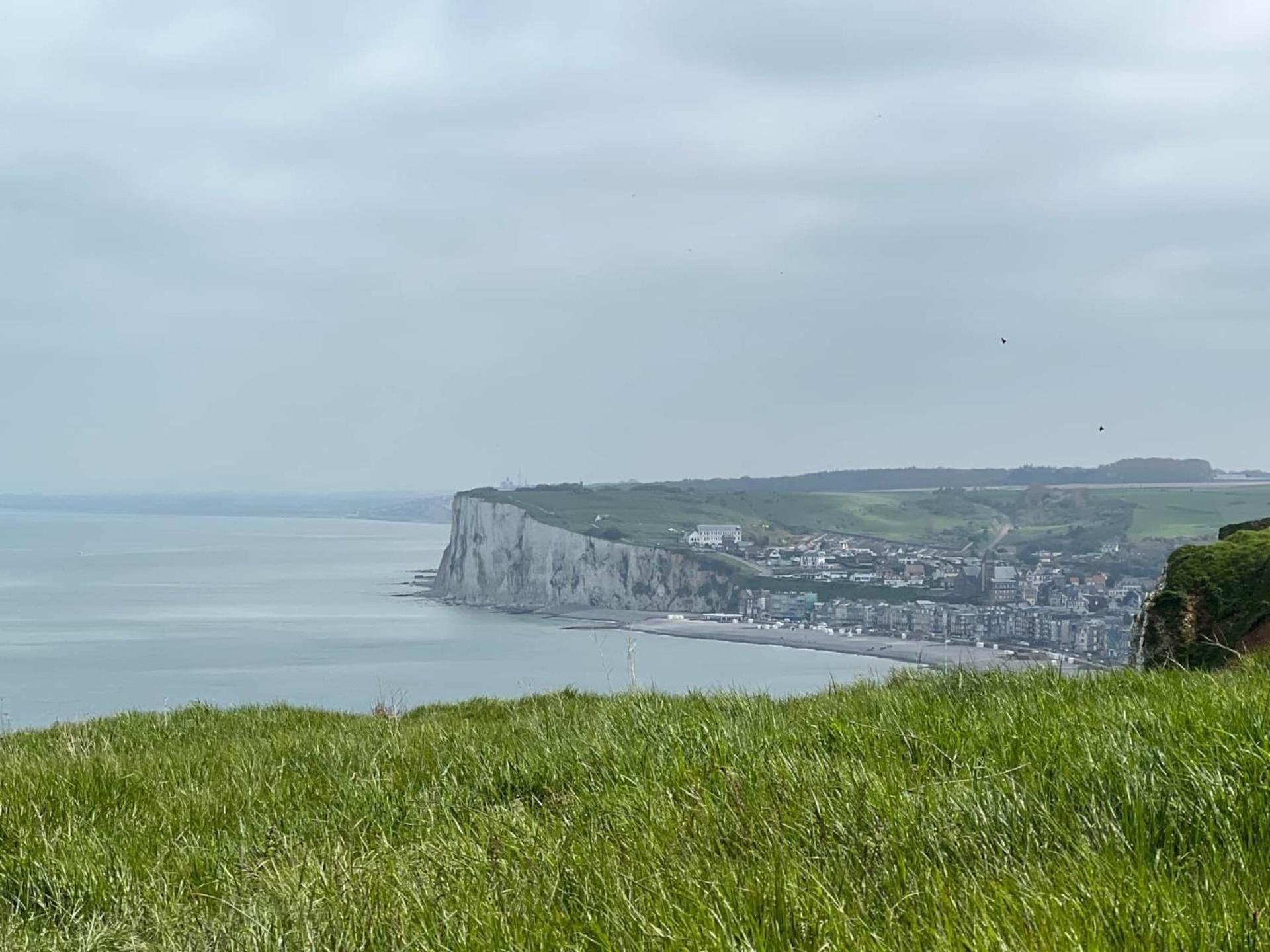 Caprices De Mer Appartement Avec Grand Balcon Et Vue A 300 M Plage, Apercu Mer, Lit Queen Size, Mers Les Bains Le Treport , Petit Dejeuner En Option, 2 Velos Fournis Buitenkant foto